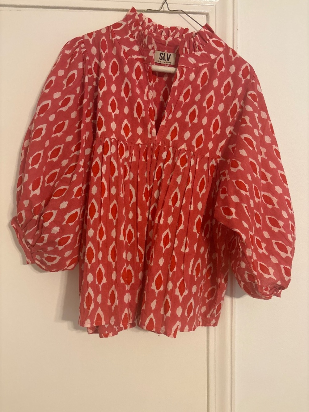 SLV Balloon Sleeve Top